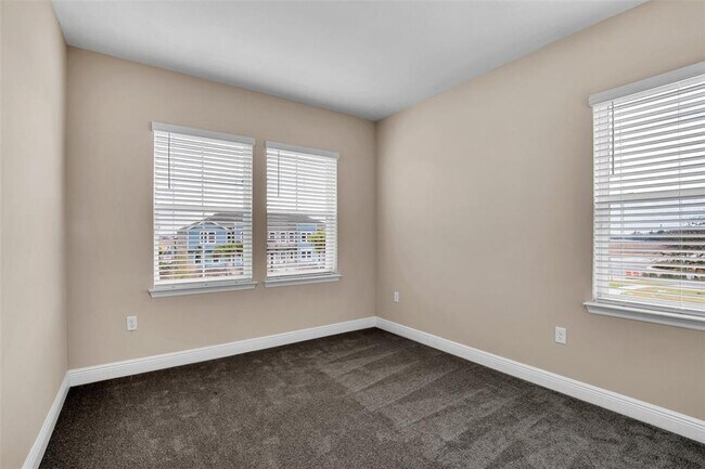 Building Photo - 2953 Voyager Ave