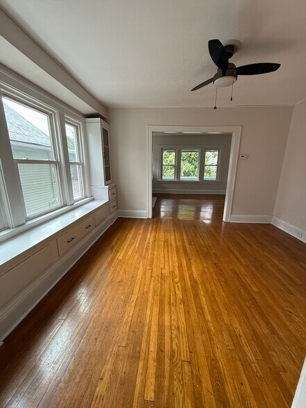 Dining Room - 2099 Waterbury Rd