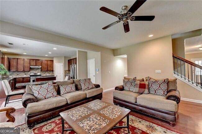 Building Photo - 4228 Woods Creek Ln