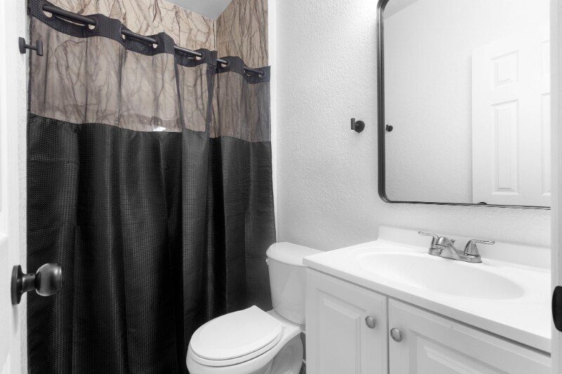 Building Photo - 518 N Ohio Ave