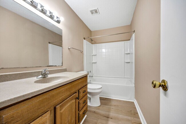 Building Photo - bg0724