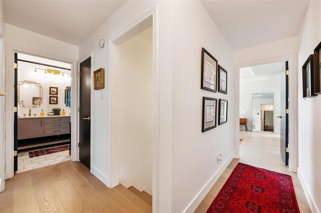 Building Photo - 6713 Winterberry Dr