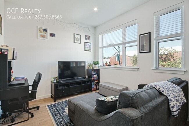 Building Photo - 507 S 8th St