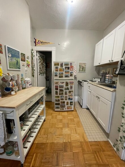 Building Photo - 43 Anderson St