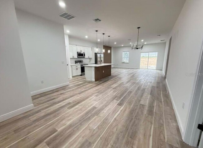 Building Photo - 23419 Gemstone Ave