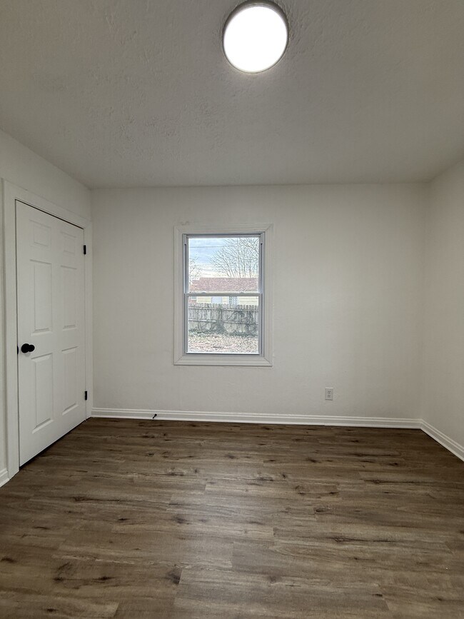 Building Photo - 3520 Cleveland Ave