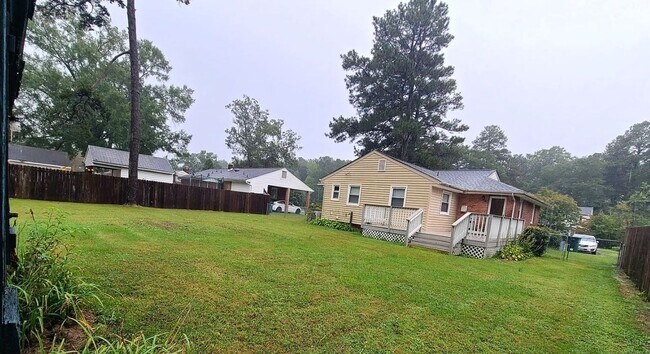 Building Photo - 320 Treva Rd
