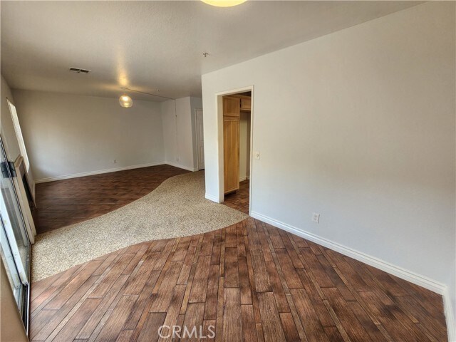Building Photo - 7613 Haven Ave