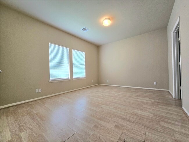 Building Photo - 18319 Tuscana Shores Dr