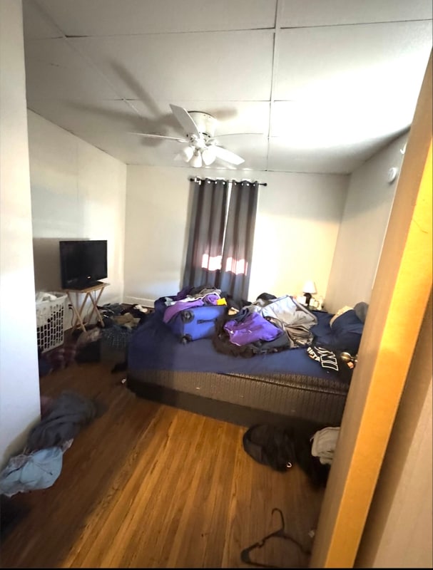 Building Photo - 611 W 12th St