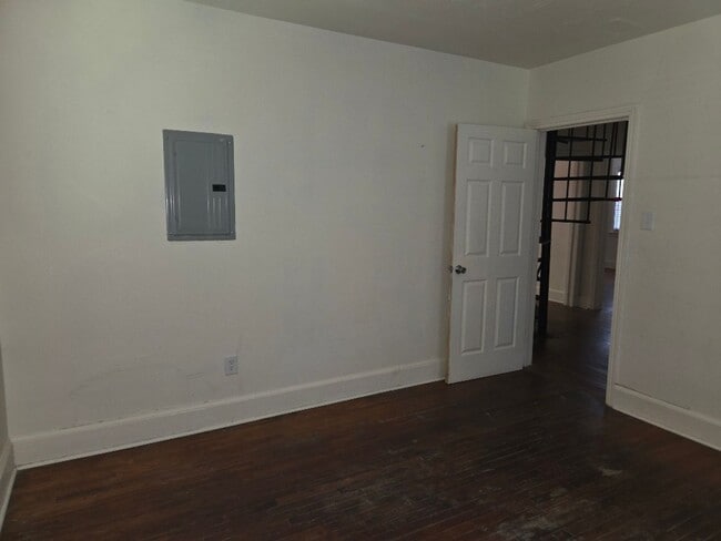Building Photo - 1503 Laurel St