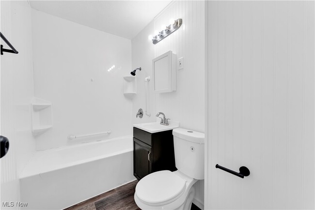 Building Photo - 4428 E 142nd St