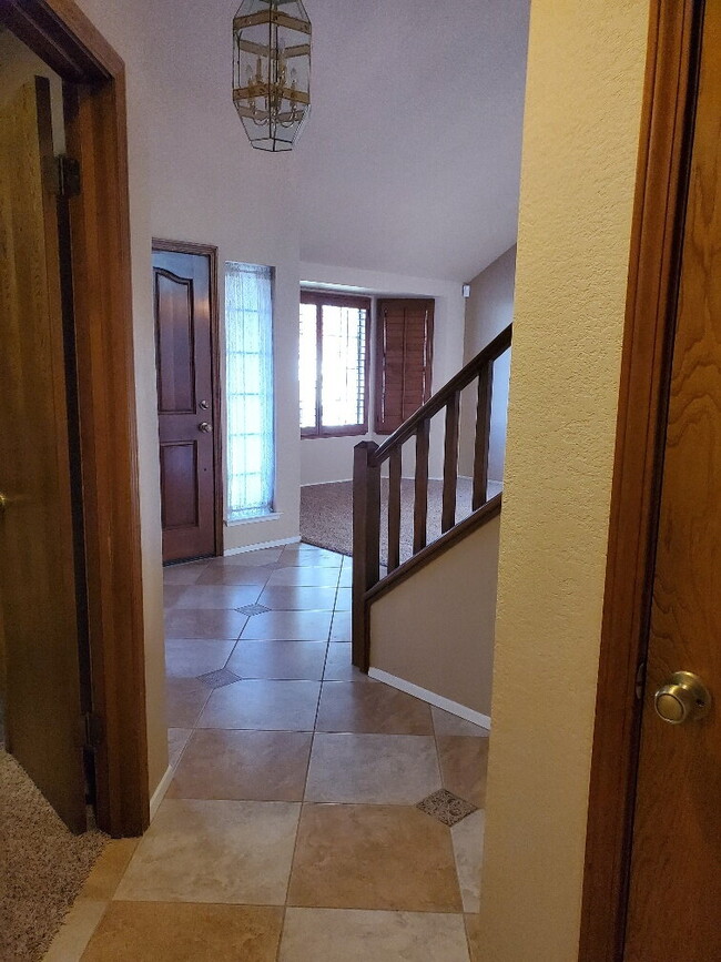 Building Photo - "Spacious 4-Bed, 3-Bath Oasis in Gold River with pool!"