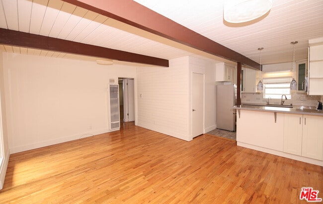 Building Photo - 3113 5th St