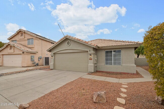 Building Photo - 15661 W Hammond Dr