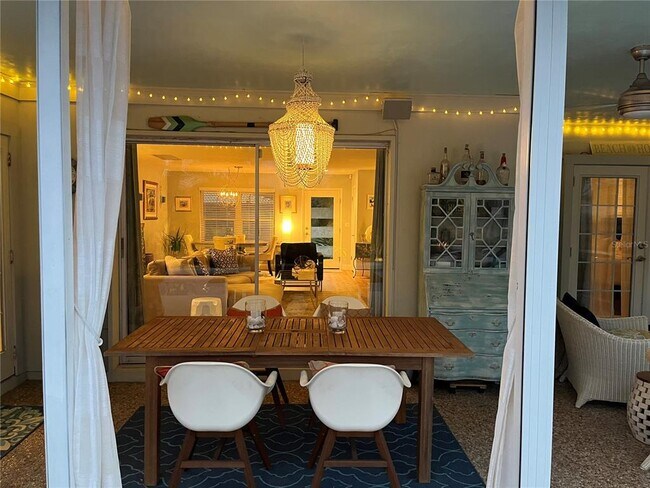 Building Photo - 7477 Mariana Dr