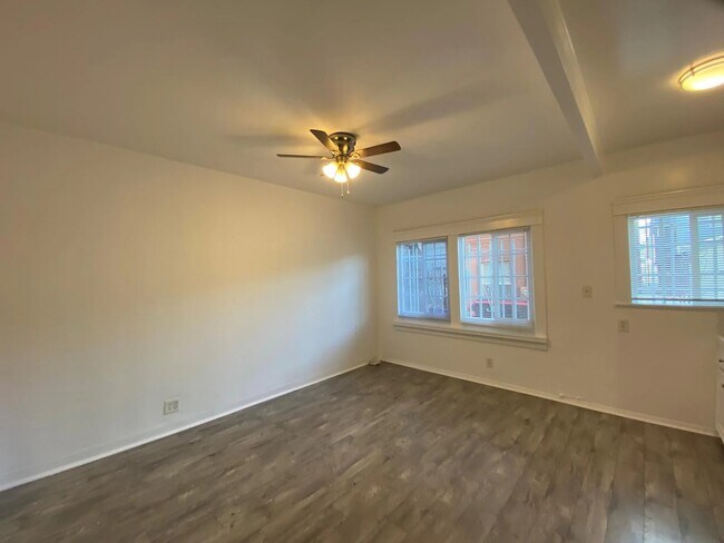 Interior Photo - 26 Westminister Avenue,