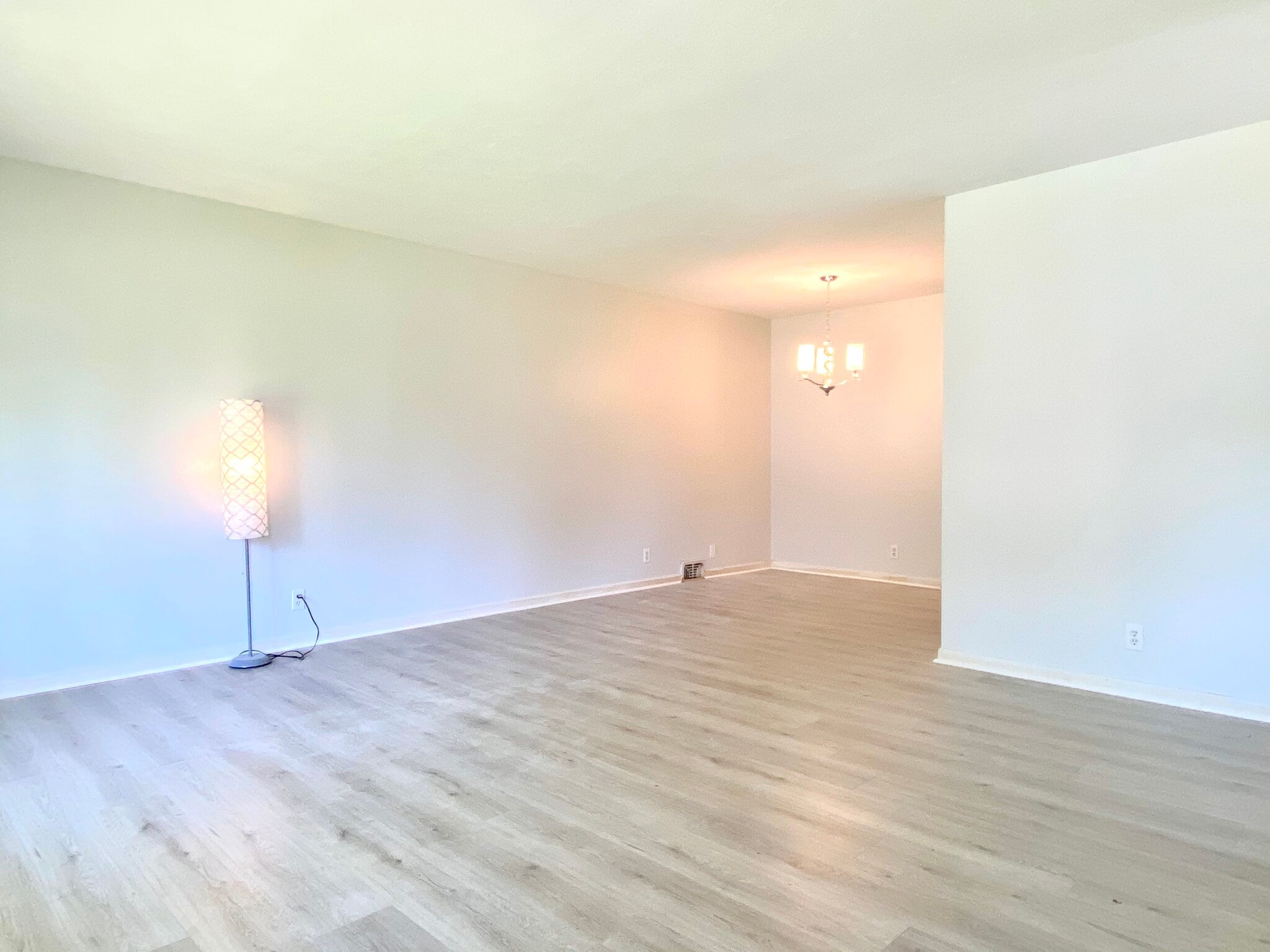 Building Photo - 8003 Broadfern Dr