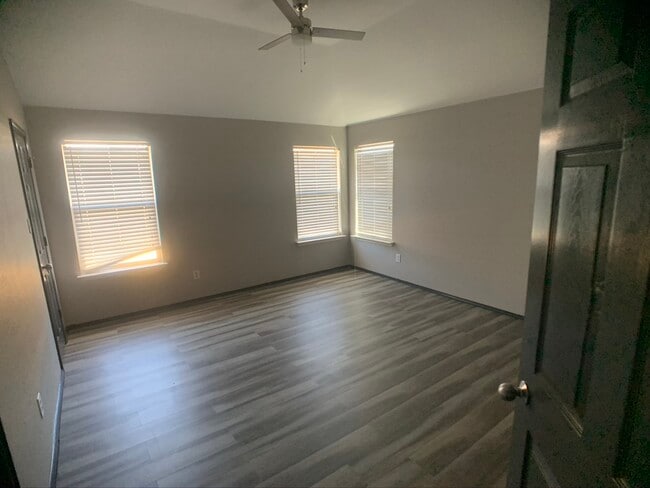 Building Photo - 7247 Irish Valley Trail