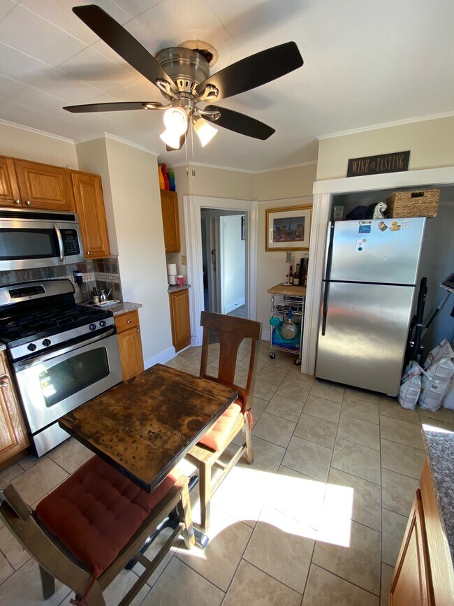 Kitchen - 229 Thompson Ave