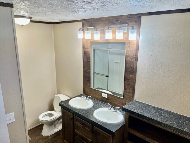 Building Photo - 20681 N Navasota St