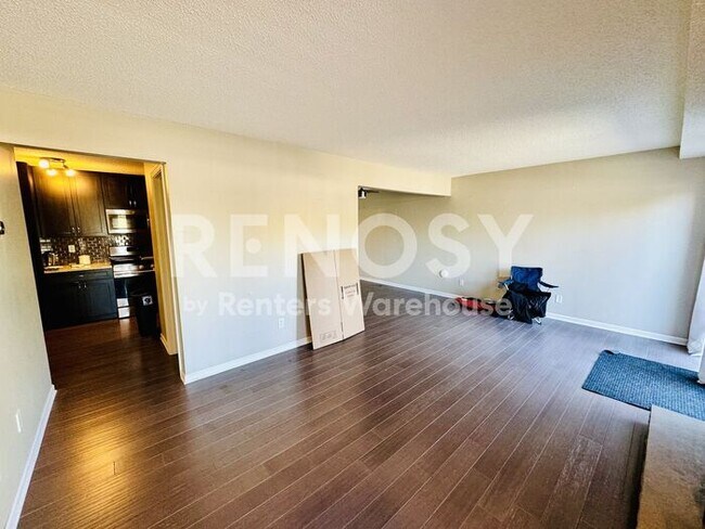 Building Photo - 1308 Landmark Trail S
