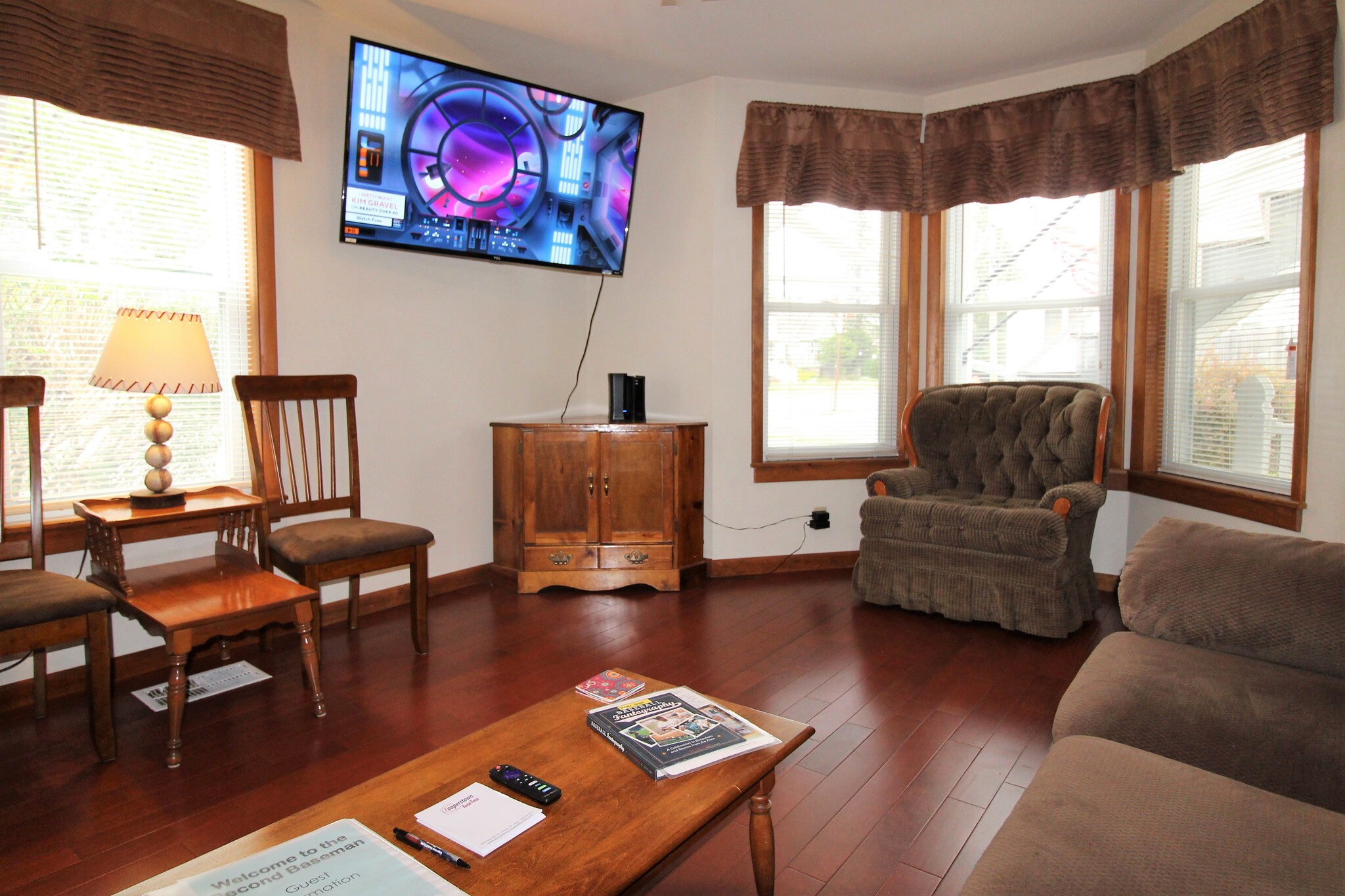 Large flat screen Roku TV in living room - 119 Chestnut St