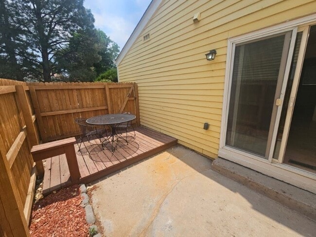 Building Photo - 16065 E Rice Pl