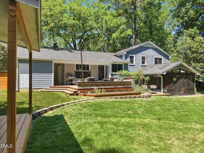 Building Photo - 603 N Estes Dr