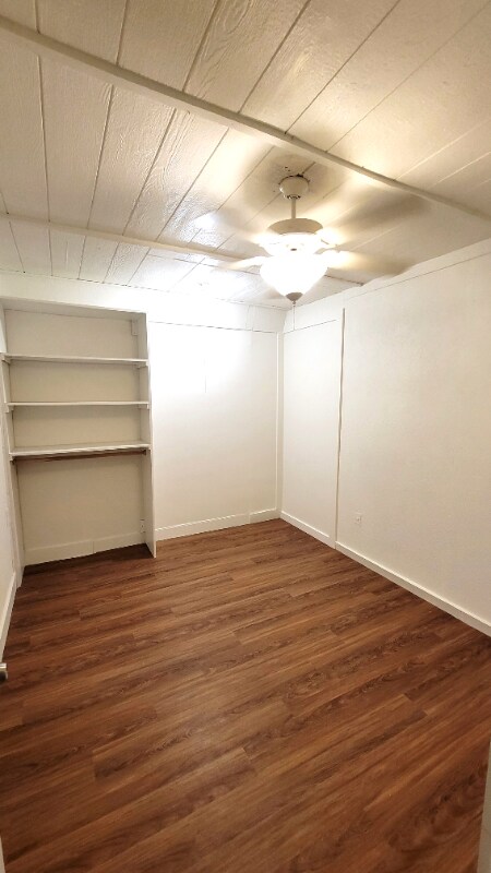 Building Photo - 2100 Hill Top Ct