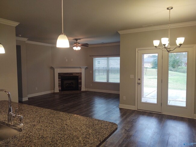 Building Photo - 152 Grey Fawn Trail