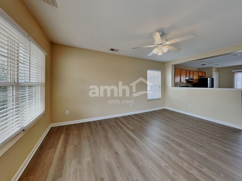 Building Photo - 6021 Ladish Ln