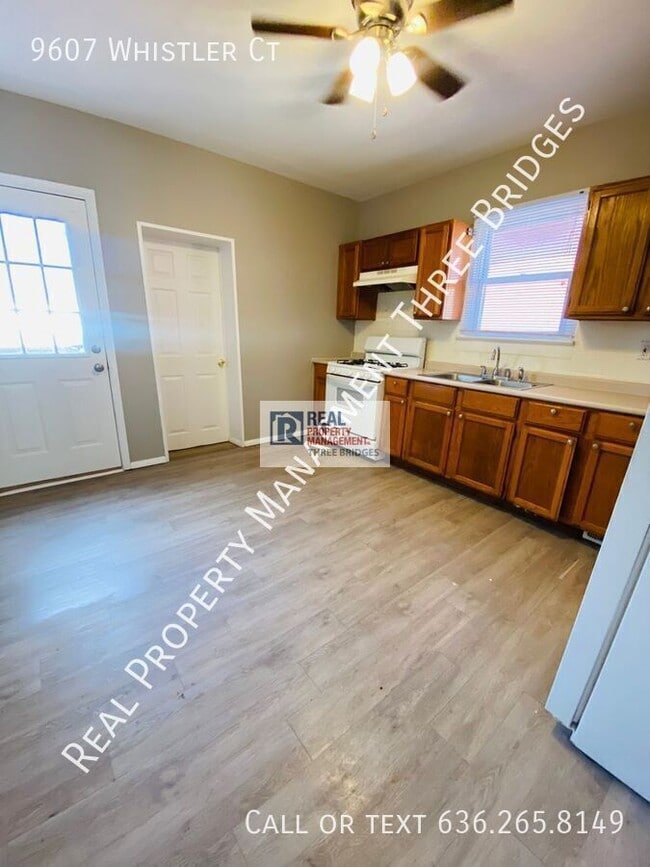 Building Photo - 9607 Whistler Pl