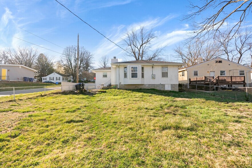 Building Photo - 1315 Washington St