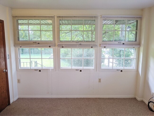 Building Photo - Clark Triplex