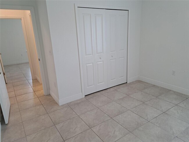 Building Photo - 16558 SW 30th Ter Rd