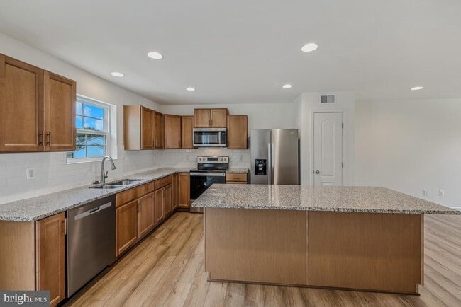 Building Photo - 162 Ludgate Mnr