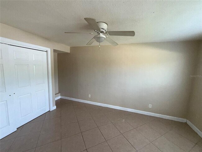 Building Photo - 117 N Evergreen Ave