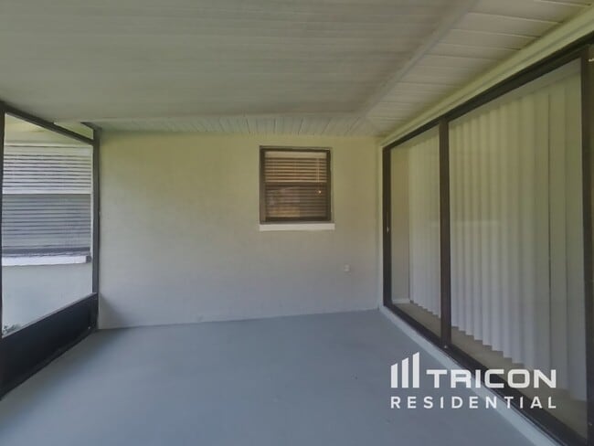 Building Photo - 2273 Seward Cir