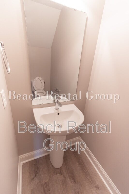 Building Photo - 773 Moen Pl