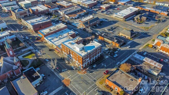 Building Photo - 197 N 2nd St
