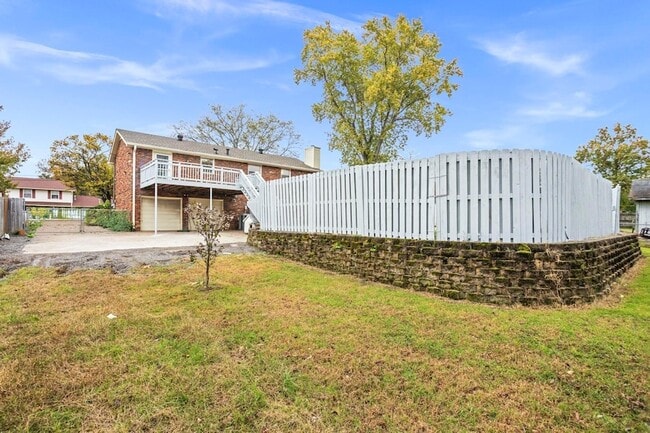 Building Photo - 2909 Cherry Hills Dr