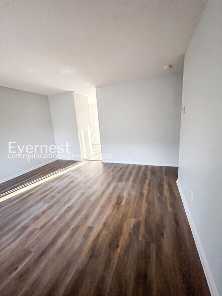 Building Photo - 275 Efird St