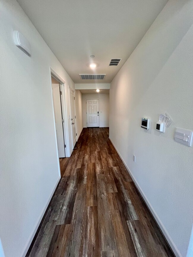 Building Photo - Brand New 3 Bedroom, 2 Bath Home with Sola...