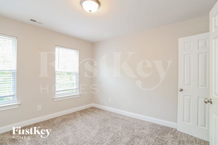 Building Photo - 16512 NC-73