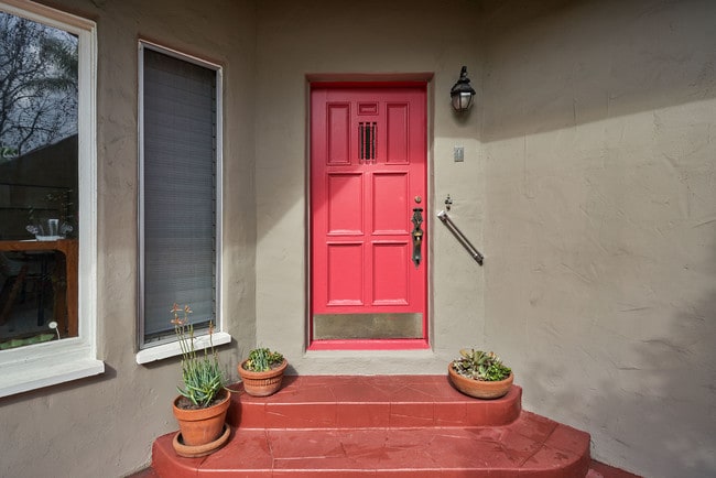 Building Photo - 1235 Hi Point St