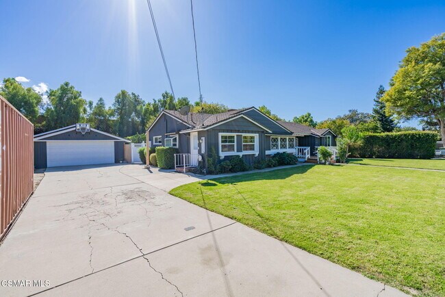 Building Photo - 4310 Eve Rd