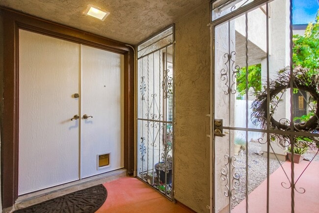 Building Photo - 9044 Capcano Rd