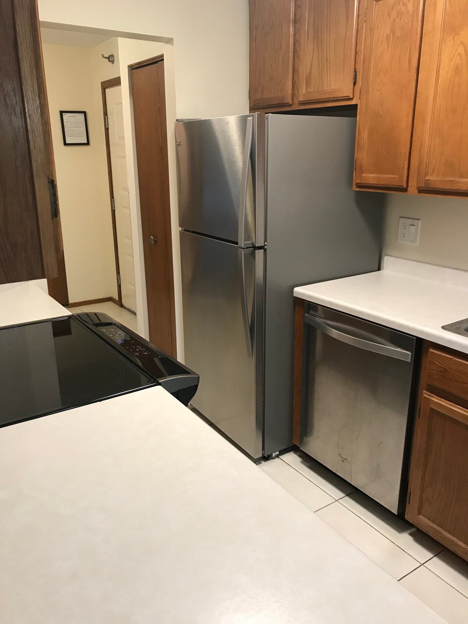 Building Photo - 433 S 7th St