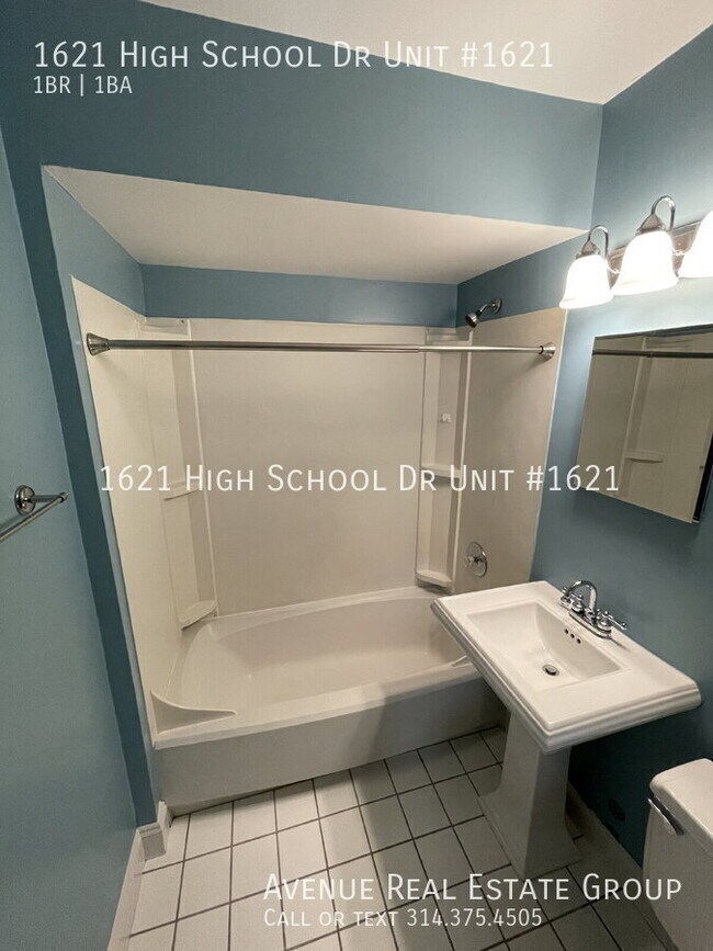 Building Photo - 1621 High School Dr